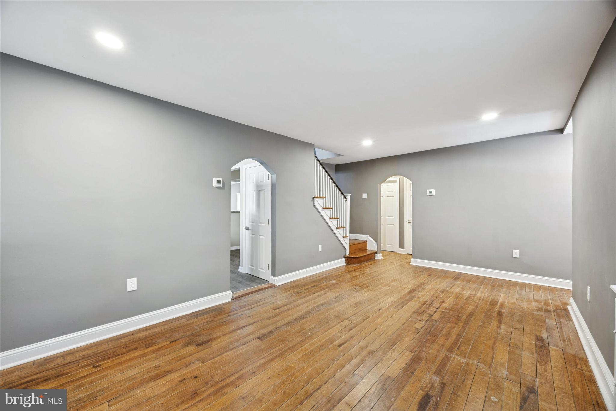 703 N PROVIDENCE ROAD