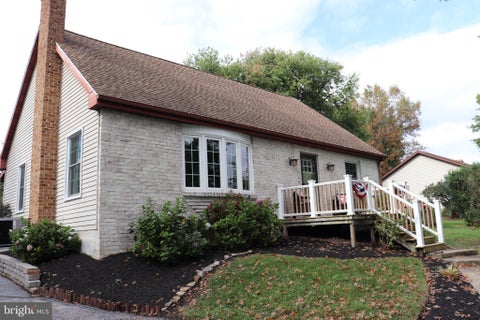 Photo of MANCHESTER, PA 17345 (MLS # PAYK2113186)