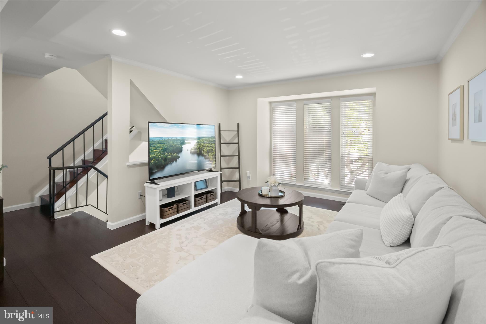 WOODLAND PARK - Residential