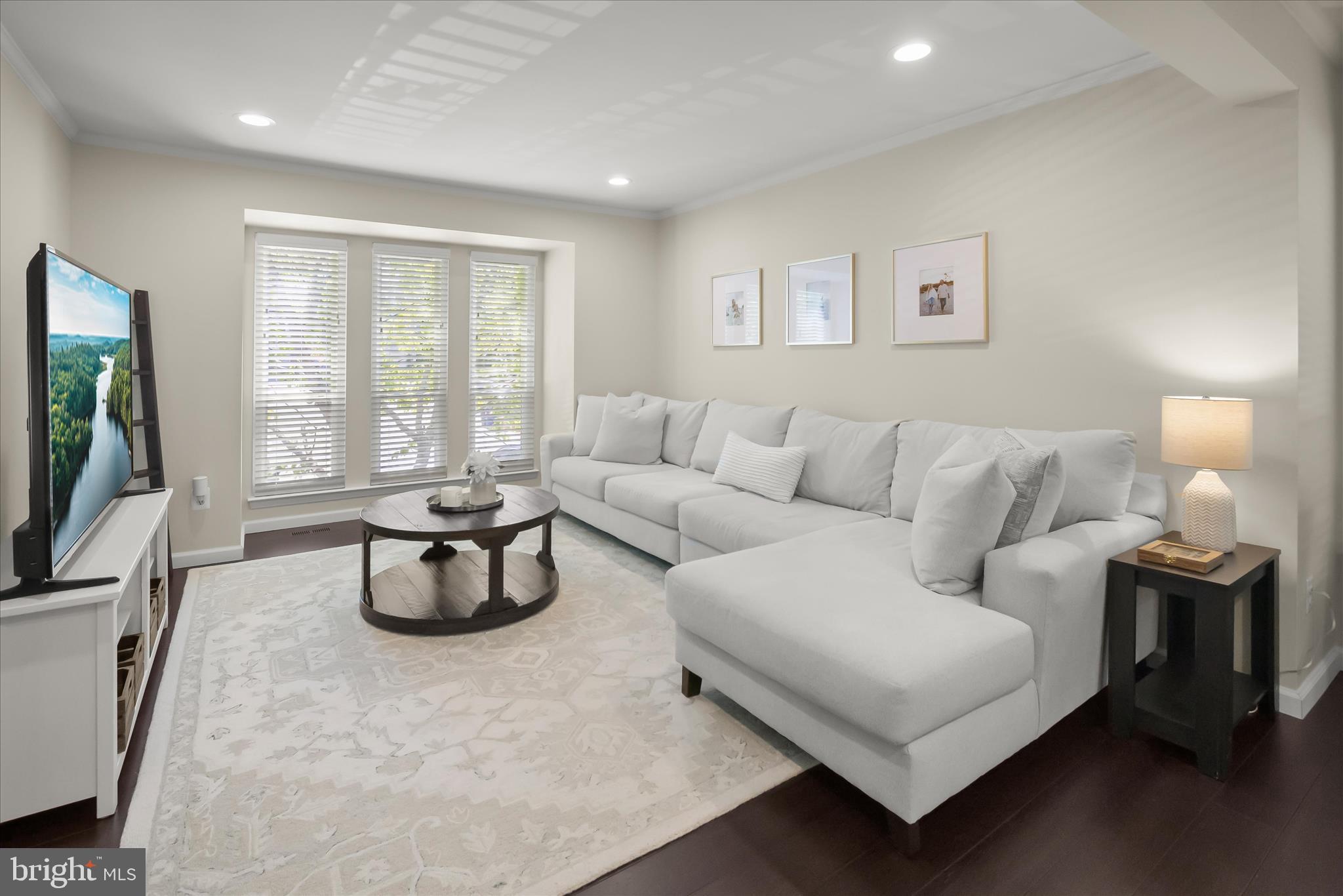 WOODLAND PARK - Residential