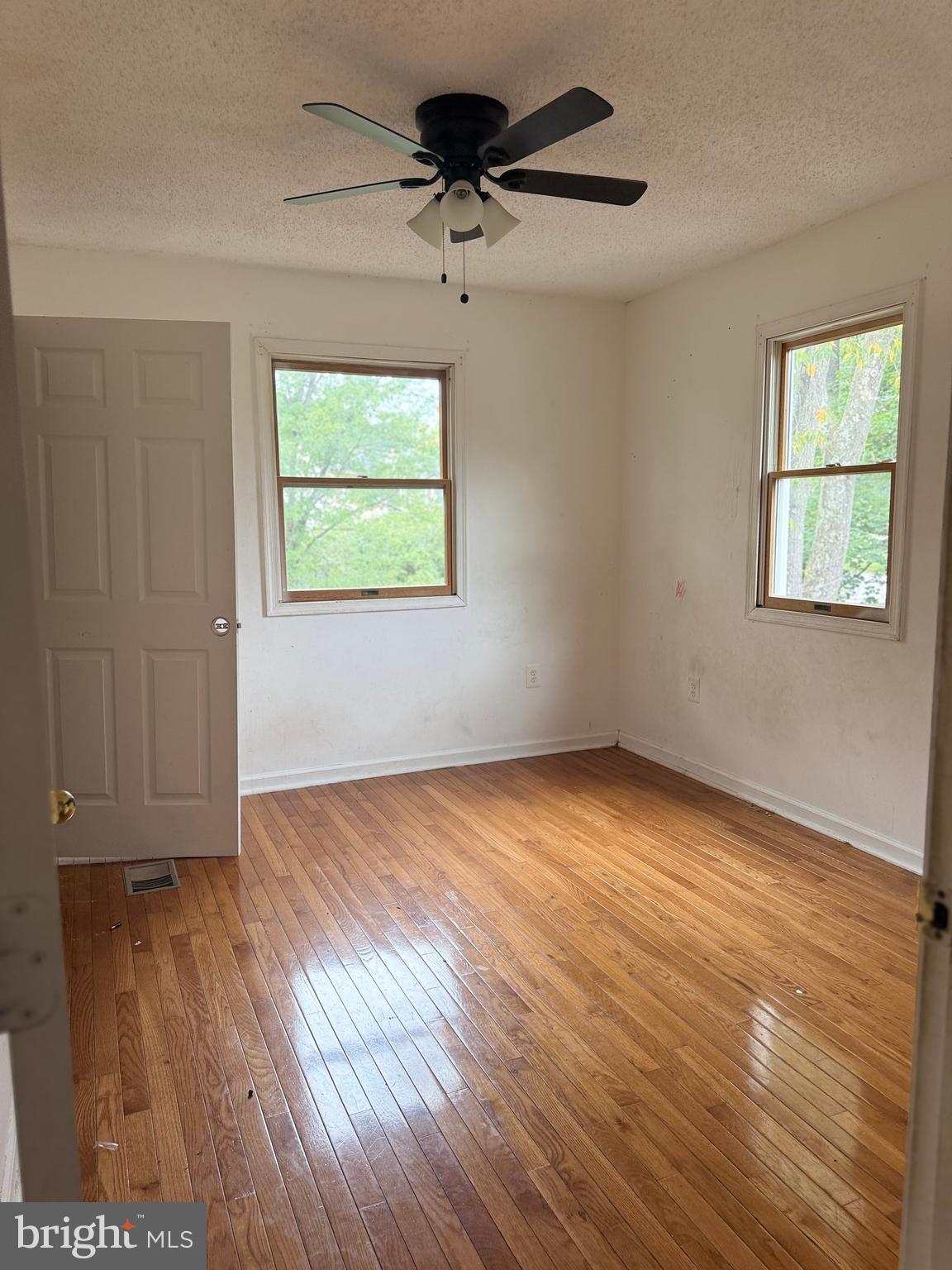 STAFFORD HEIGHTS - Residential