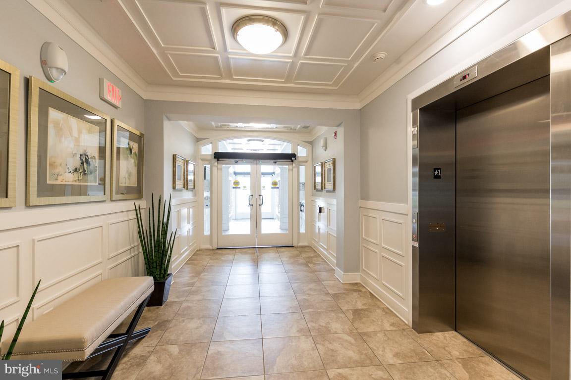 POTOMAC GREEN CONDOMINIUM - Residential Lease