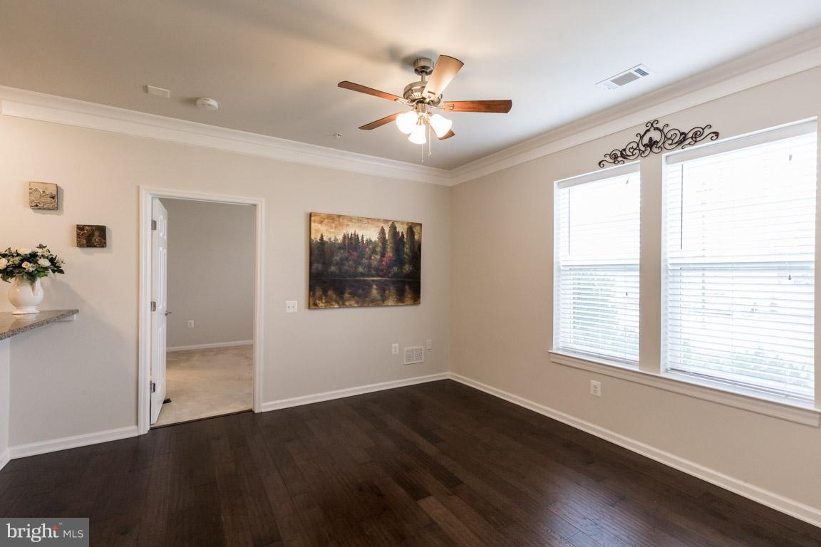 POTOMAC GREEN CONDOMINIUM - Residential Lease