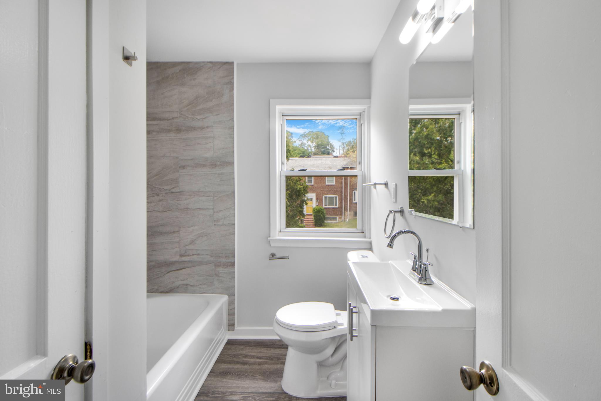 BURLEITH - LEIGHTON - Residential