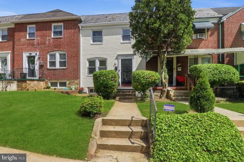 Photo of 3319 Leighton Avenue, BALTIMORE, MD 21215 (MLS # MDBA2213428)