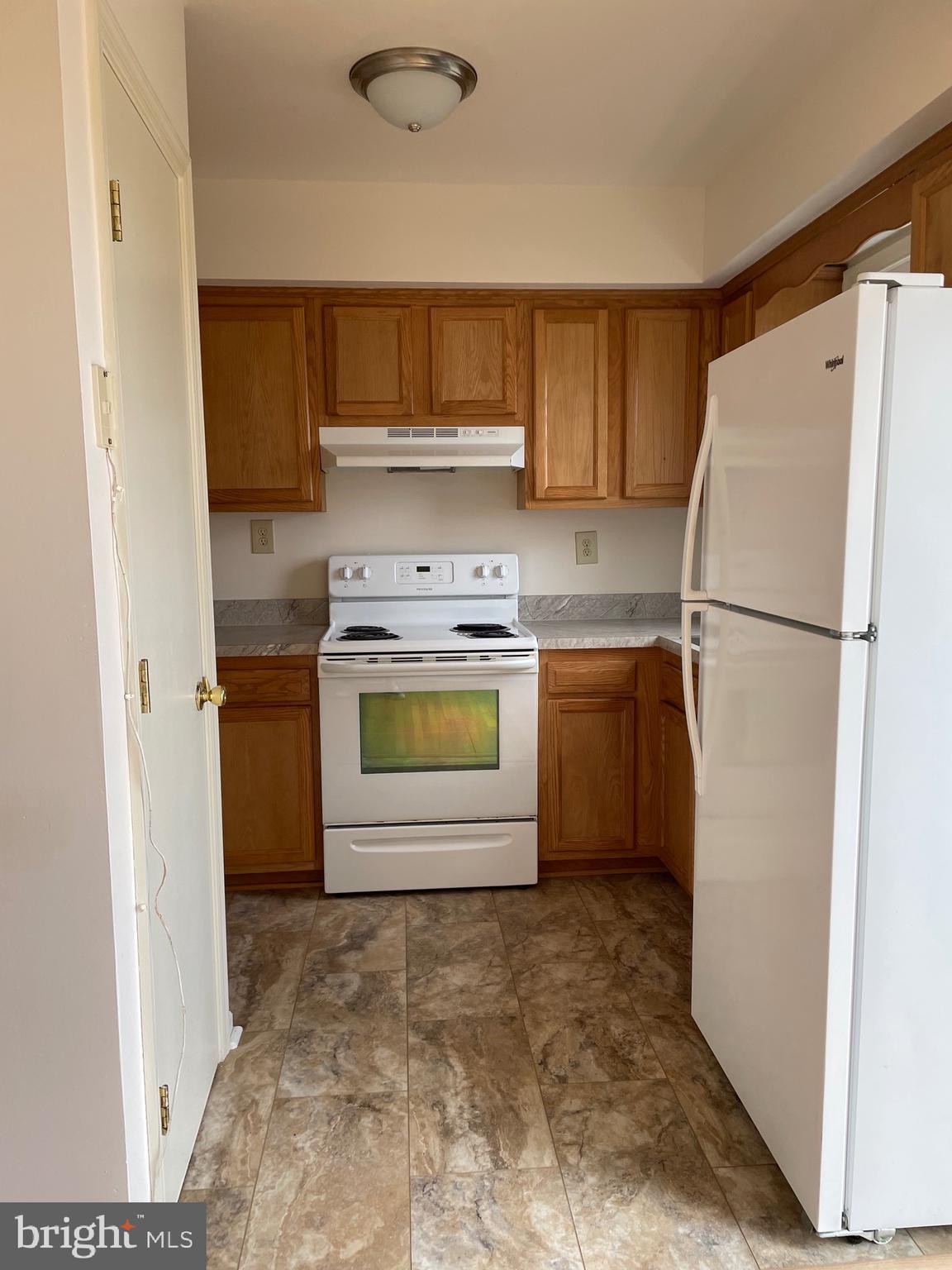 STEELE - Residential Lease