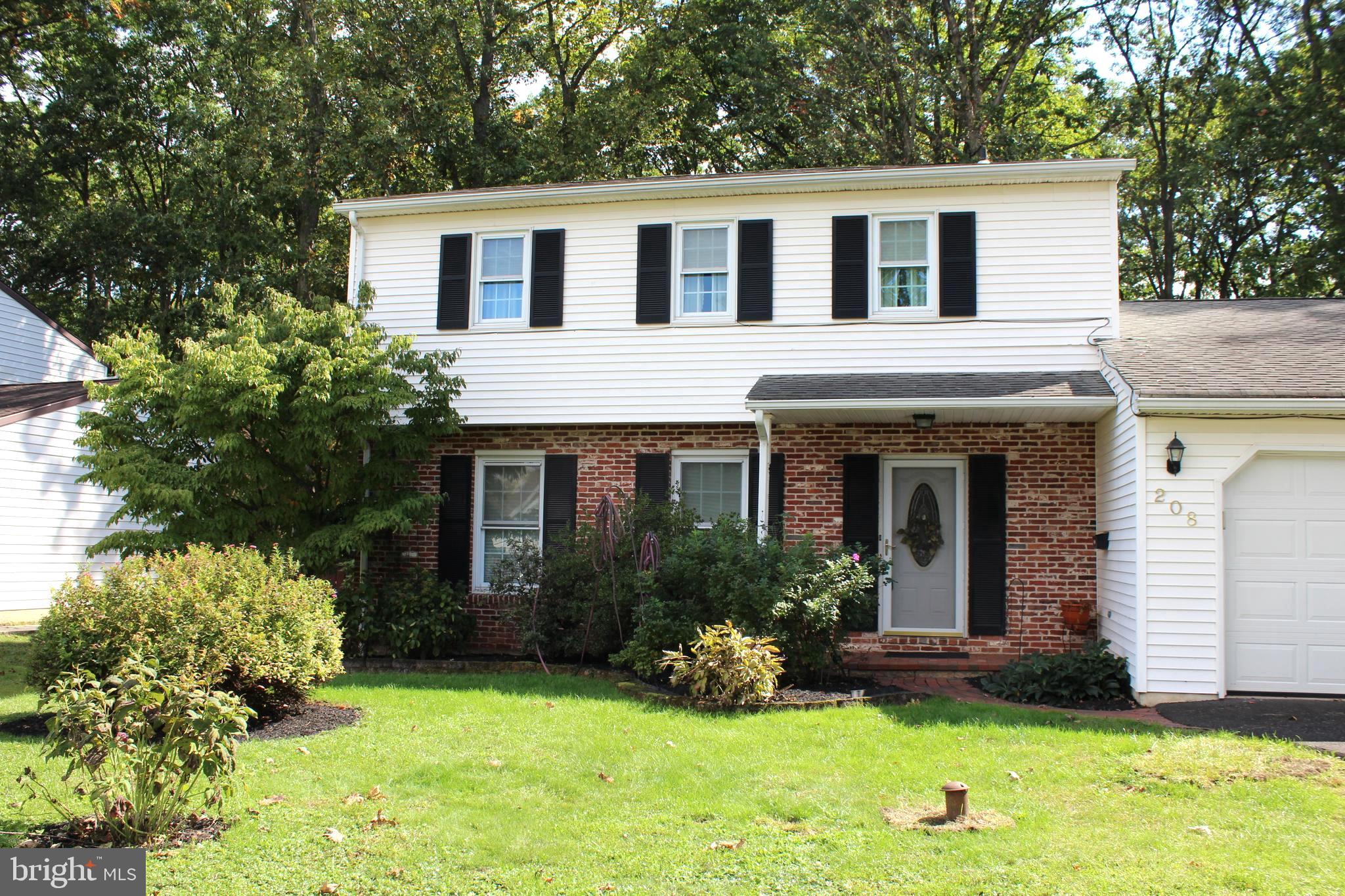 208 CRESTVIEW DRIVE