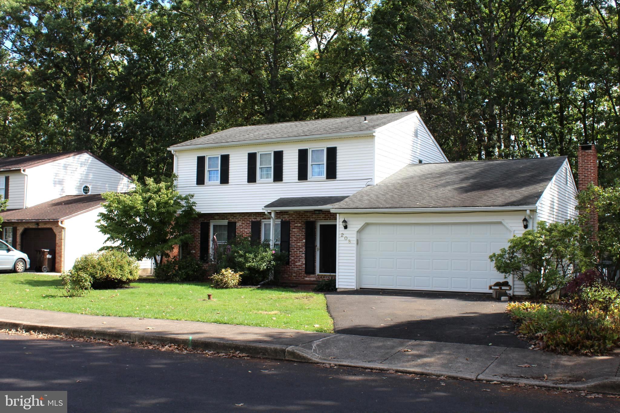 208 CRESTVIEW DRIVE