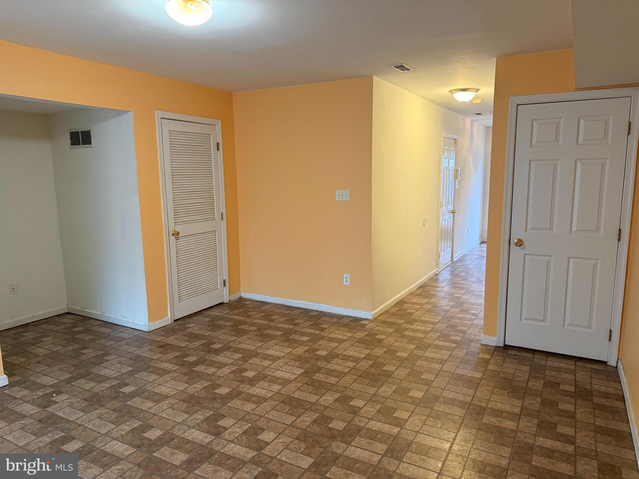 PERSIMMON CREEK - Residential Lease