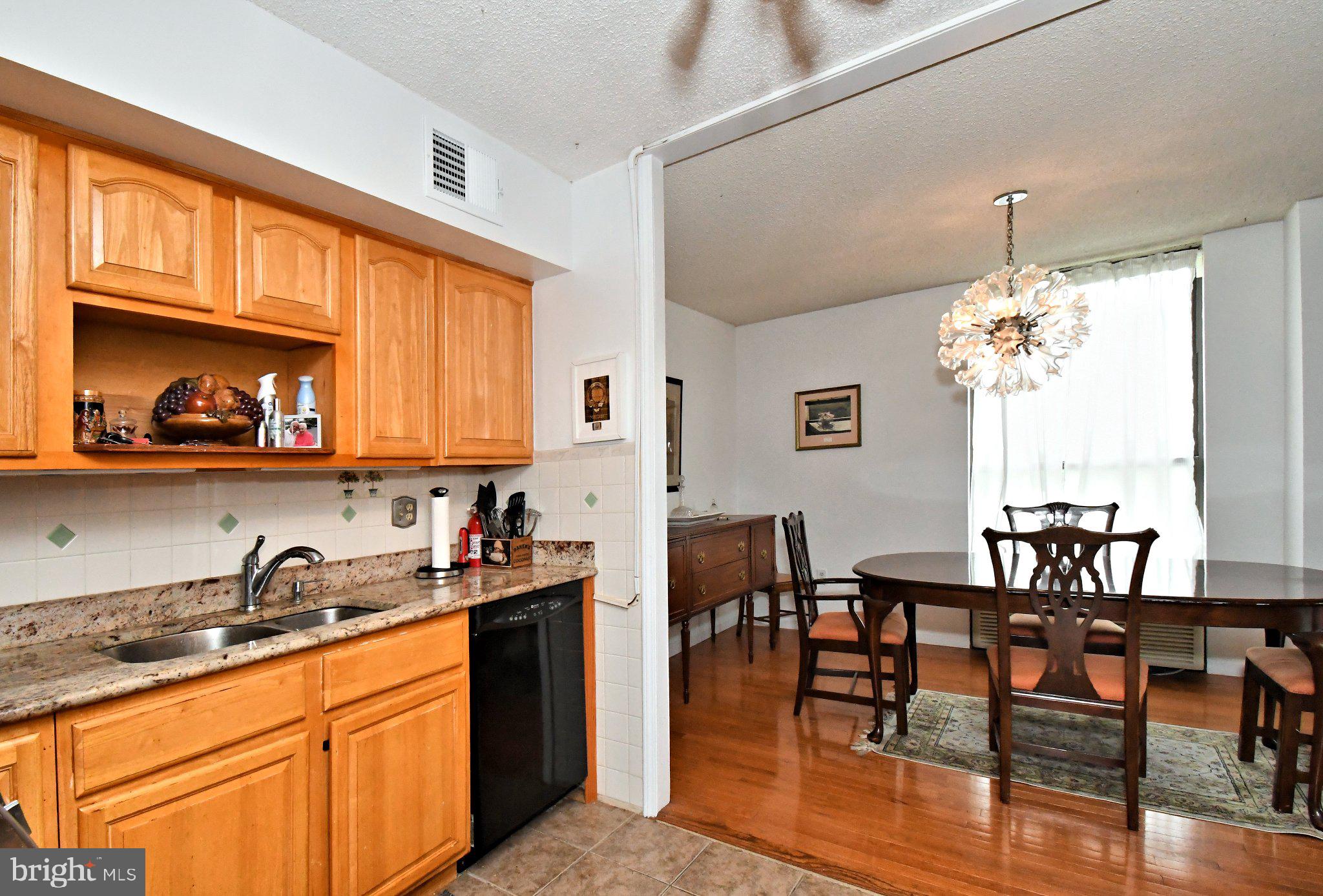 666 W GERMANTOWN PIKE 1813