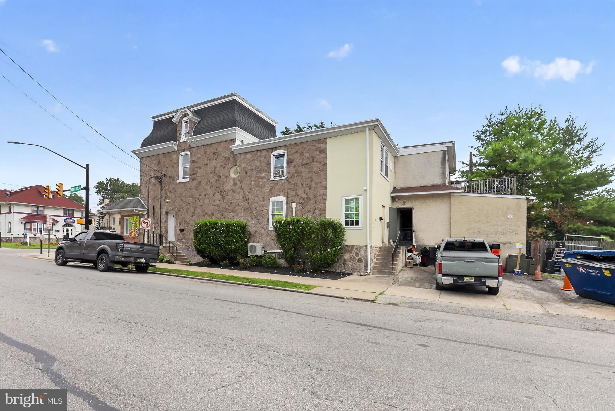 1132 W MAIN STREET