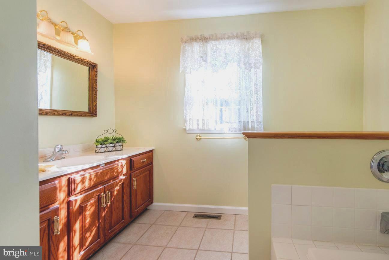 GRIST MILL FARMS - Residential