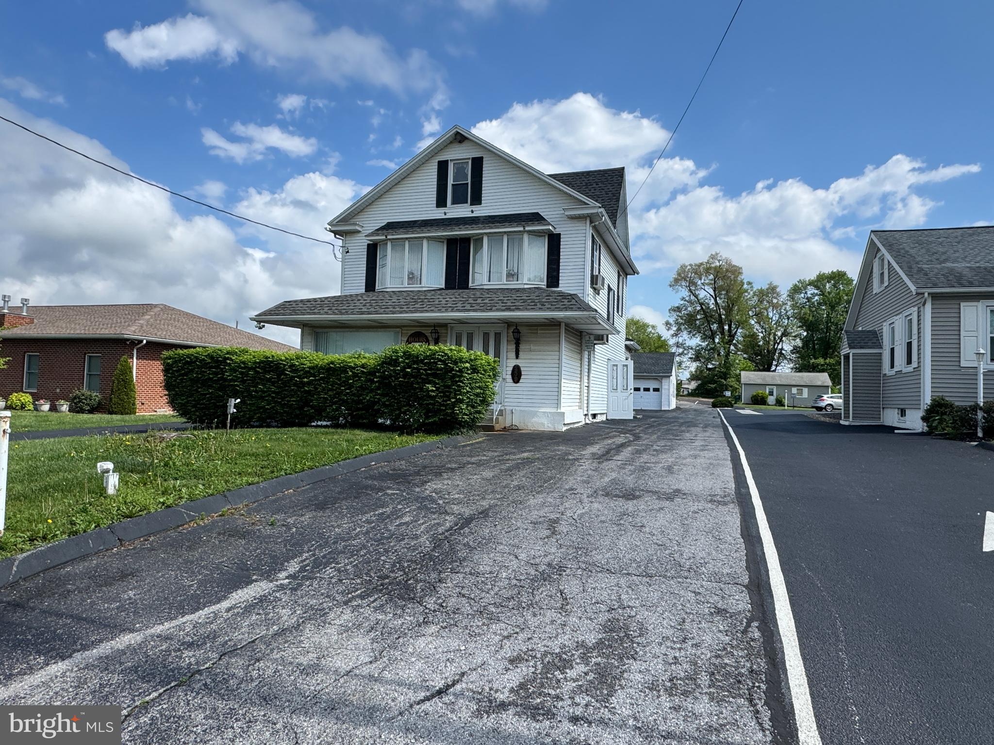 INCREDIBLE PROPERTY ZONED SUBURBAN COMMERCIAL WITH MANY POTENTIAL USES! Located just 300 yards from the I-81 exit and convenient to 641, shopping, recreation, and more! The building features a large open space on the main floor with several small rooms and a half bath. The upstairs features two bedrooms and a full bath with storage in the attic. Easily convert the building into a single family home, duplex, or more! Includes a 25x30 detached garage with a parking lot for up to 15 cars, this is an incredible opportunity! This property will be offered at auction on Tuesday, June 3, 2025, at 3:00 PM. The List price in no way represents a minimum, starting, or acceptable bid.