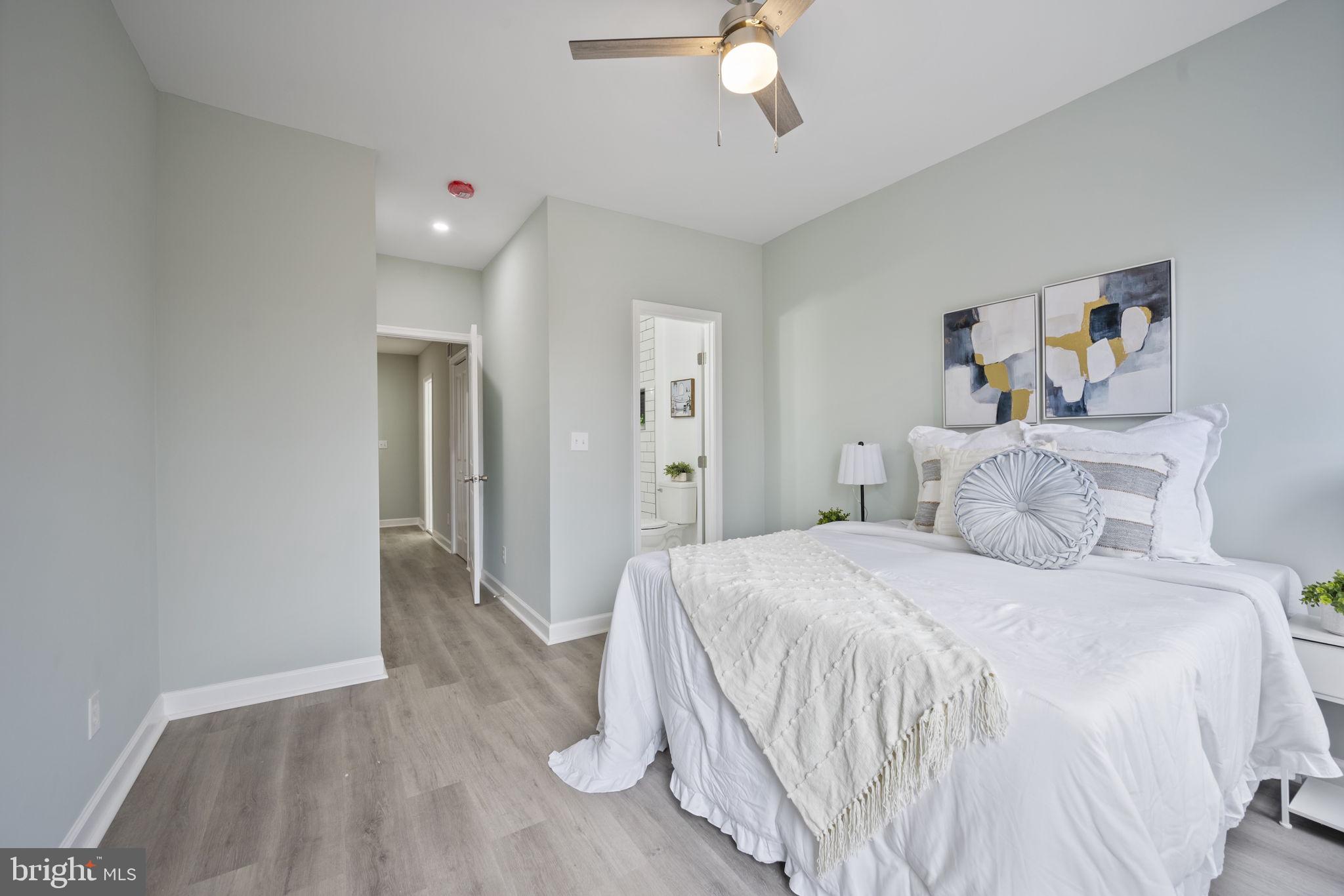 GREEKTOWN - Residential