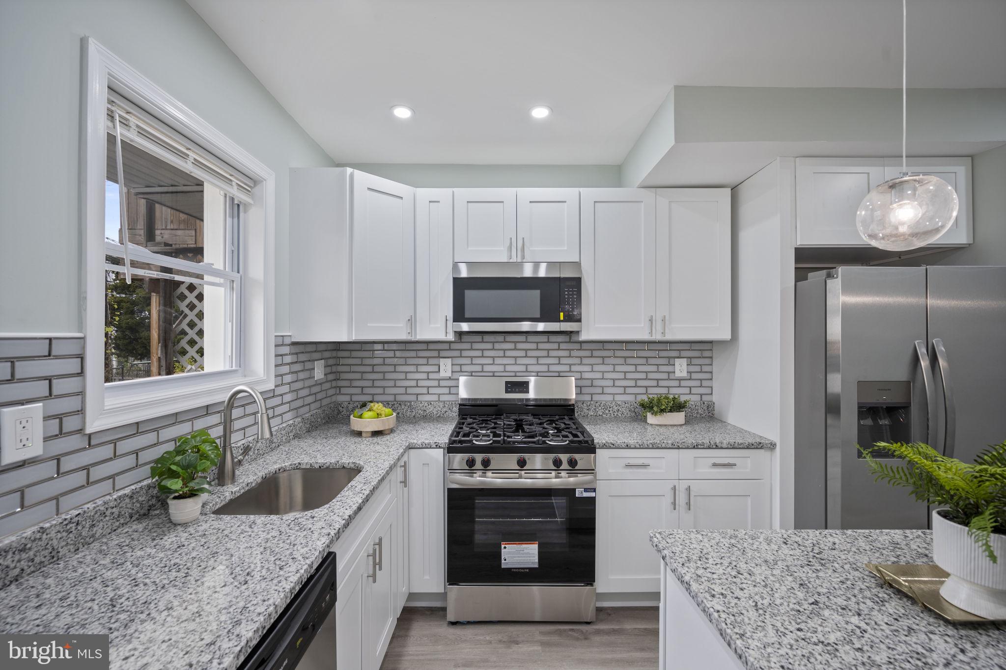 GREEKTOWN - Residential