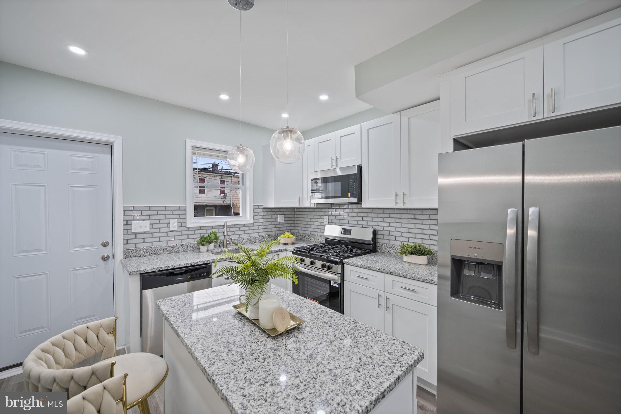 GREEKTOWN - Residential