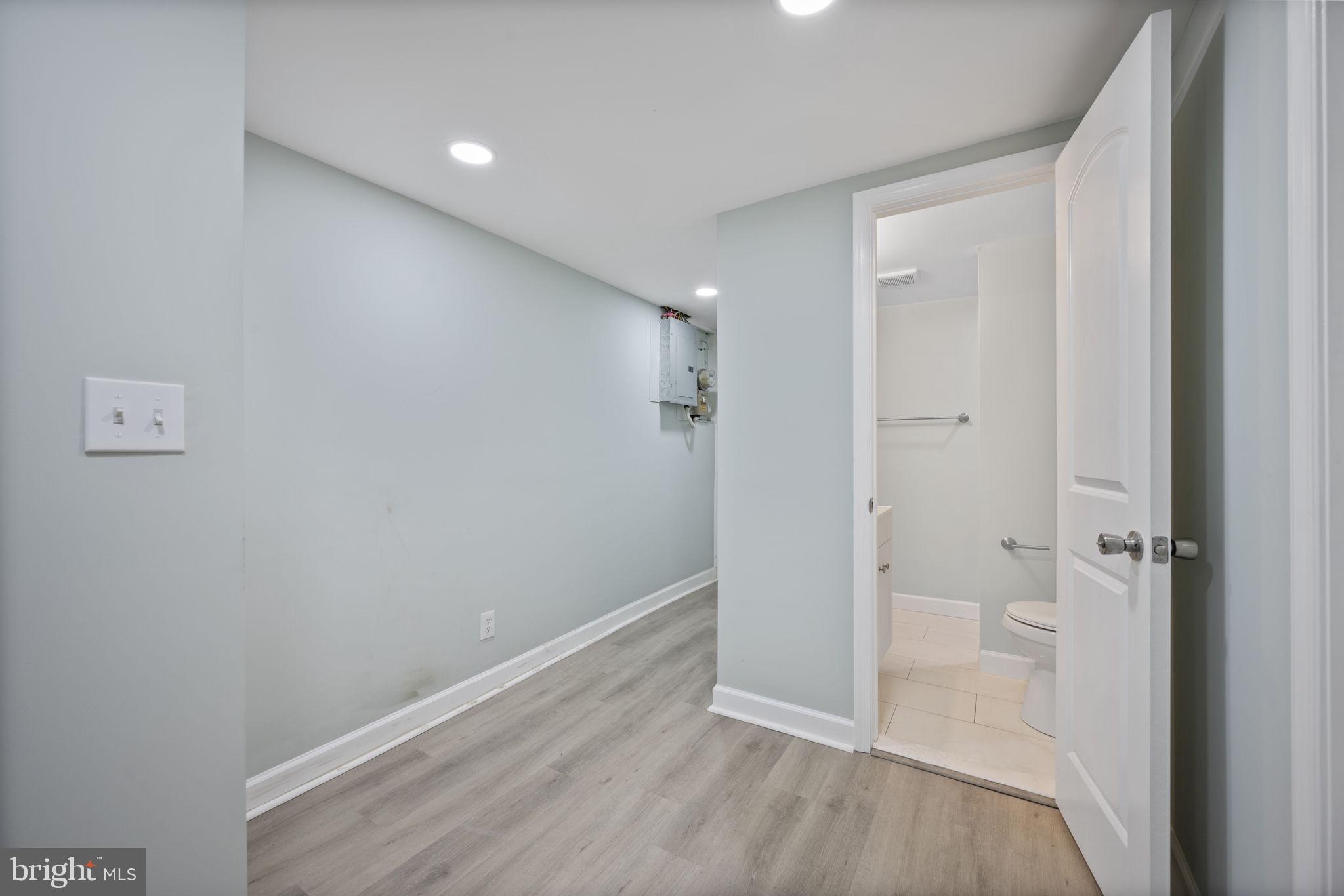 GREEKTOWN - Residential