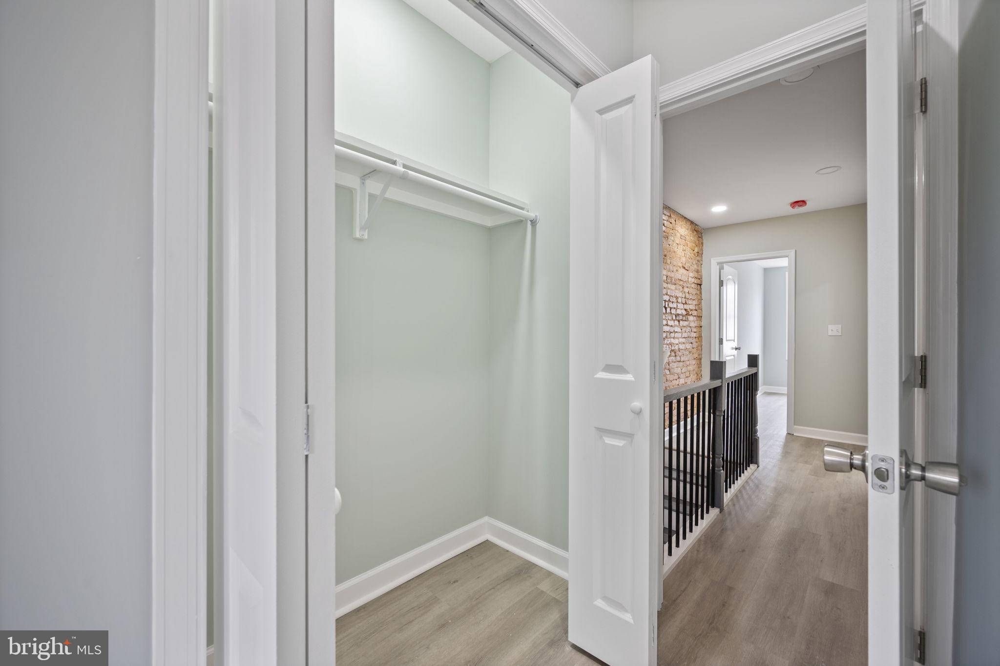 GREEKTOWN - Residential