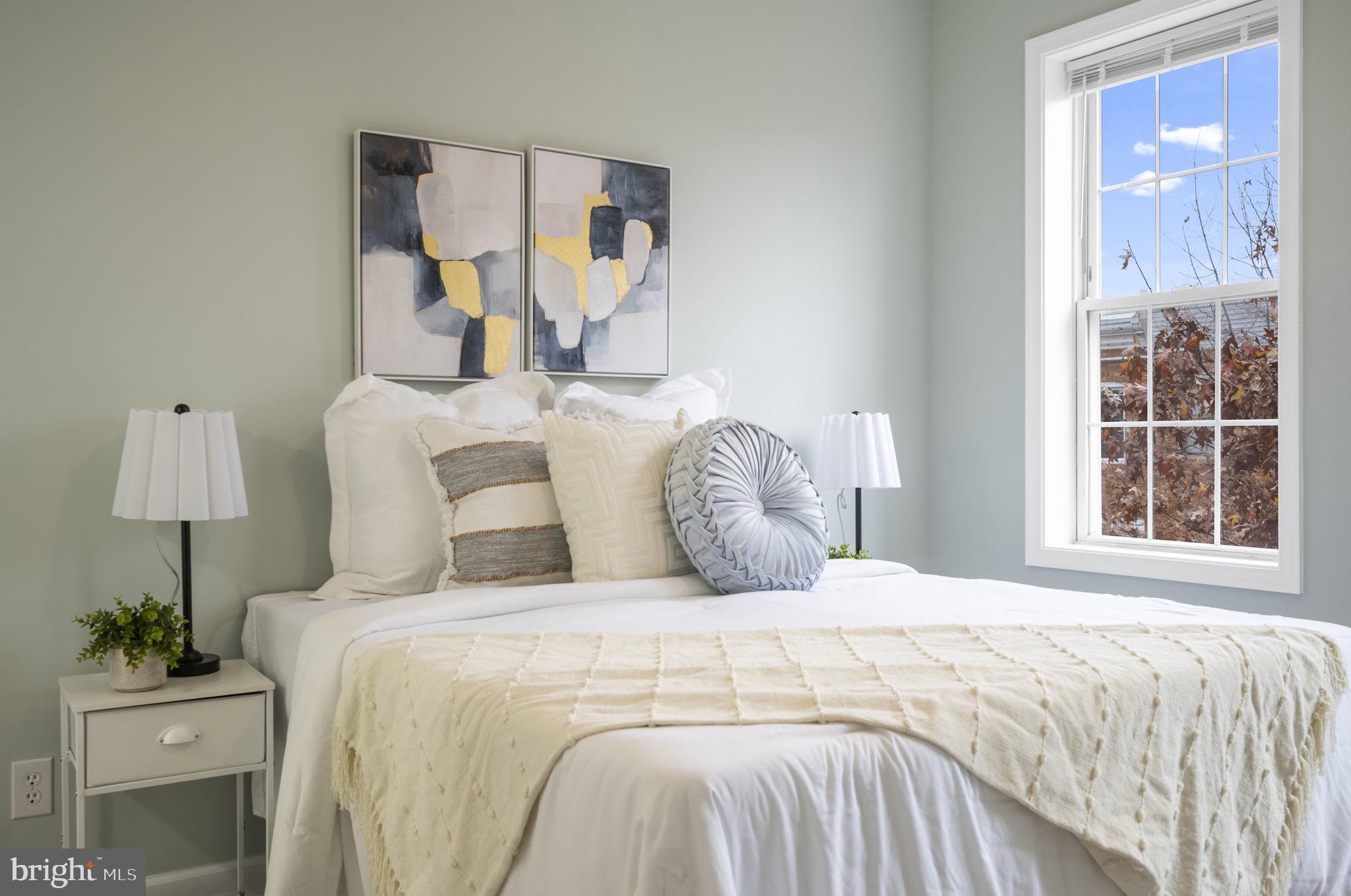 GREEKTOWN - Residential