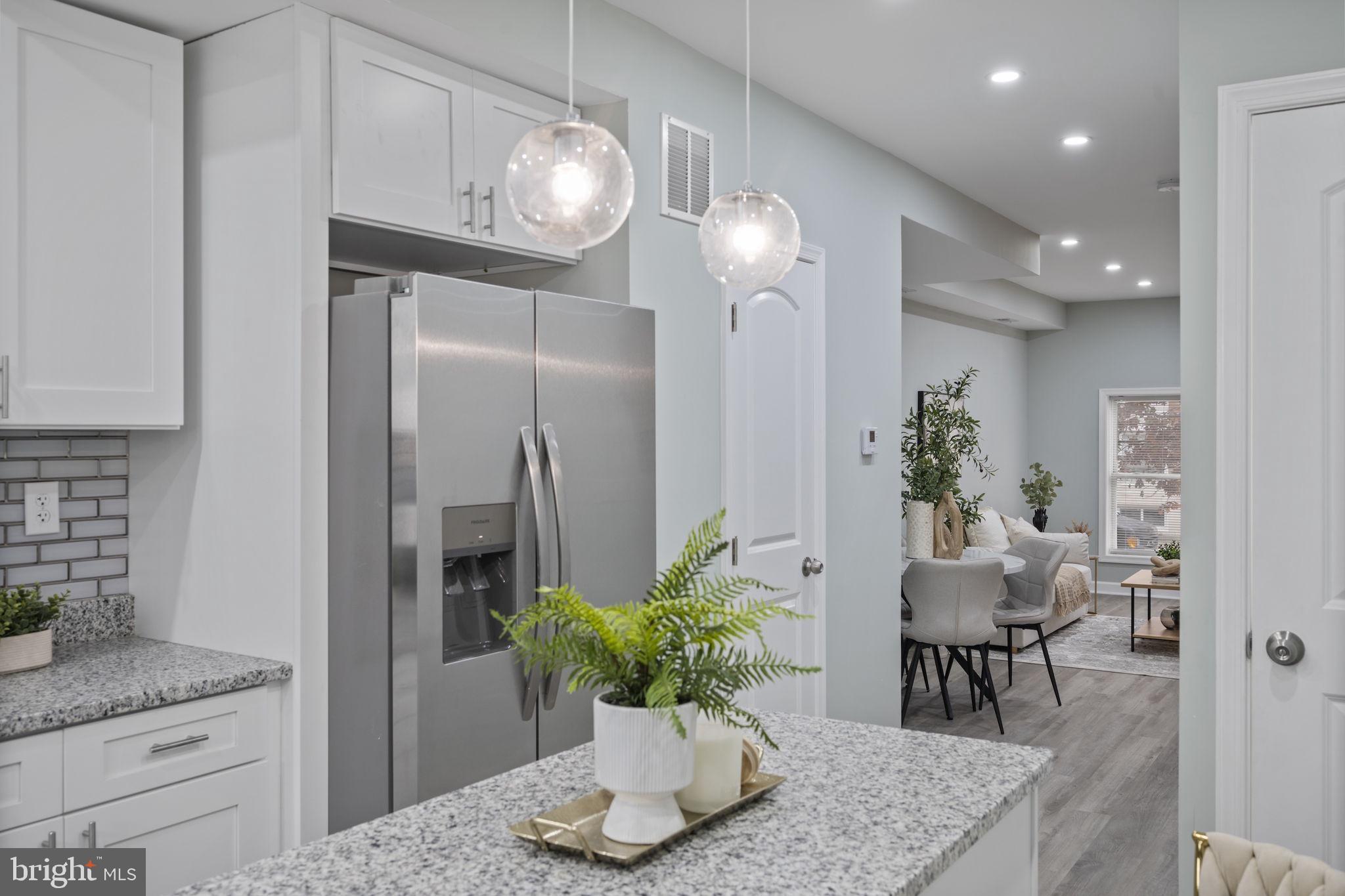 GREEKTOWN - Residential