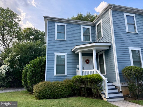 Photo of 300 Mount Vernon Avenue, ALEXANDRIA, VA 22301 (MLS # VAAX2066186)