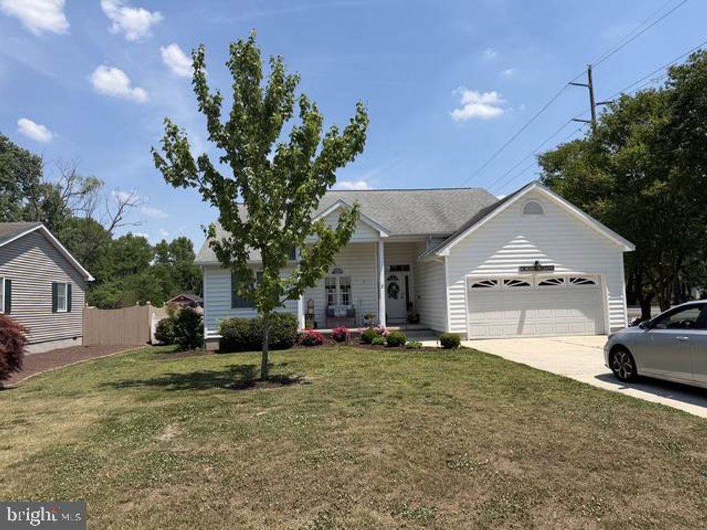 Photo of 2 Murrays Lane, GEORGETOWN, DE 19947 (MLS # DESU2112316)