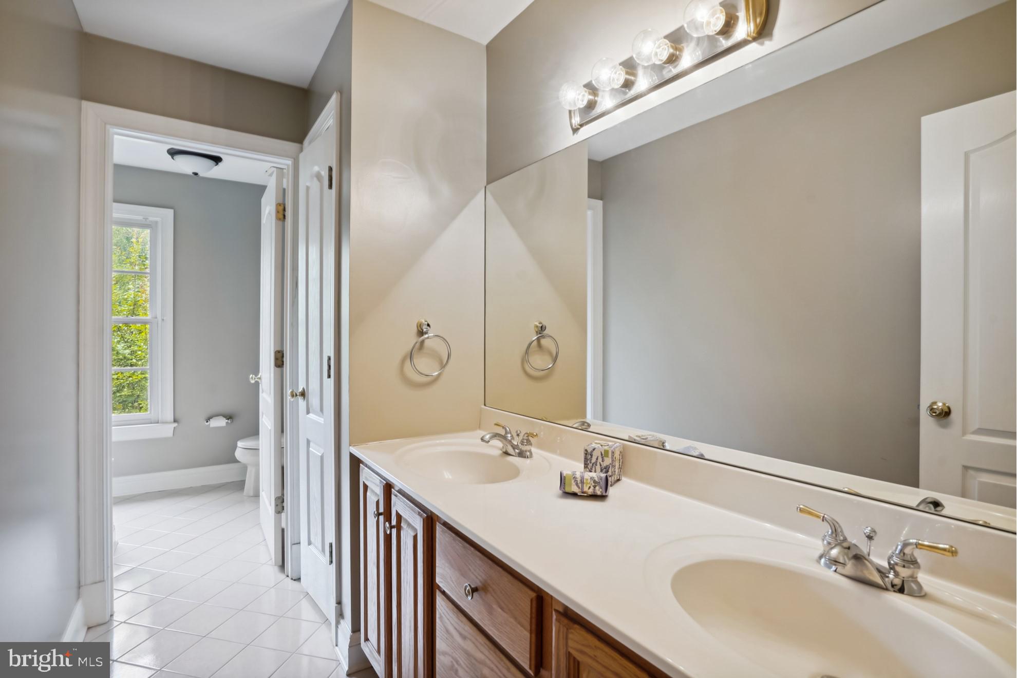 SHADETREE ESTATES - Residential