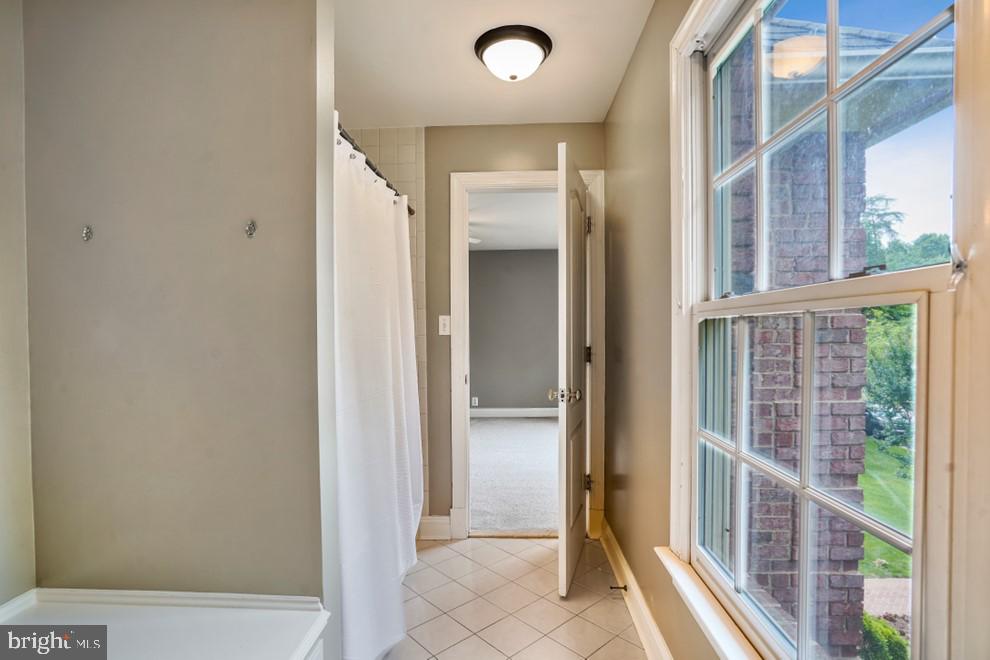 SHADETREE ESTATES - Residential