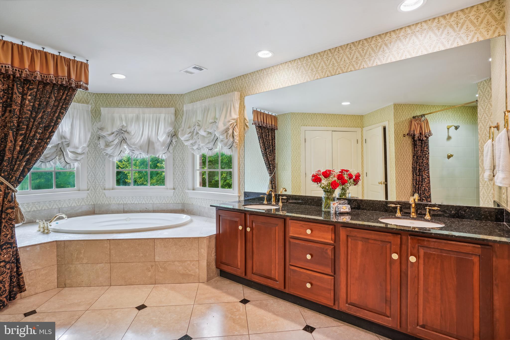 SHADETREE ESTATES - Residential