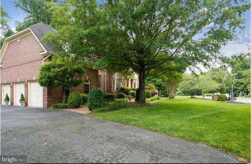 SHADETREE ESTATES - Residential