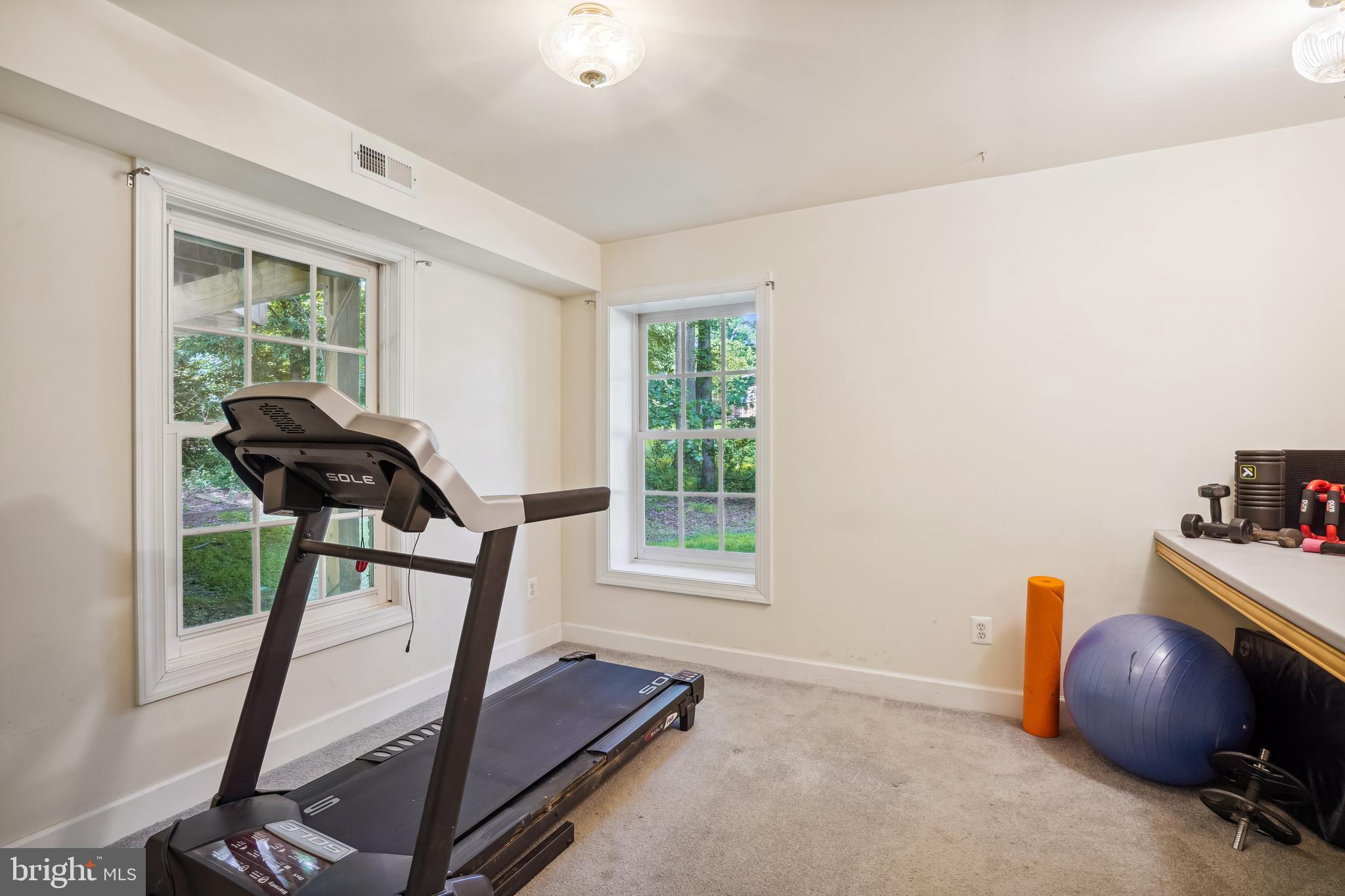 SHADETREE ESTATES - Residential