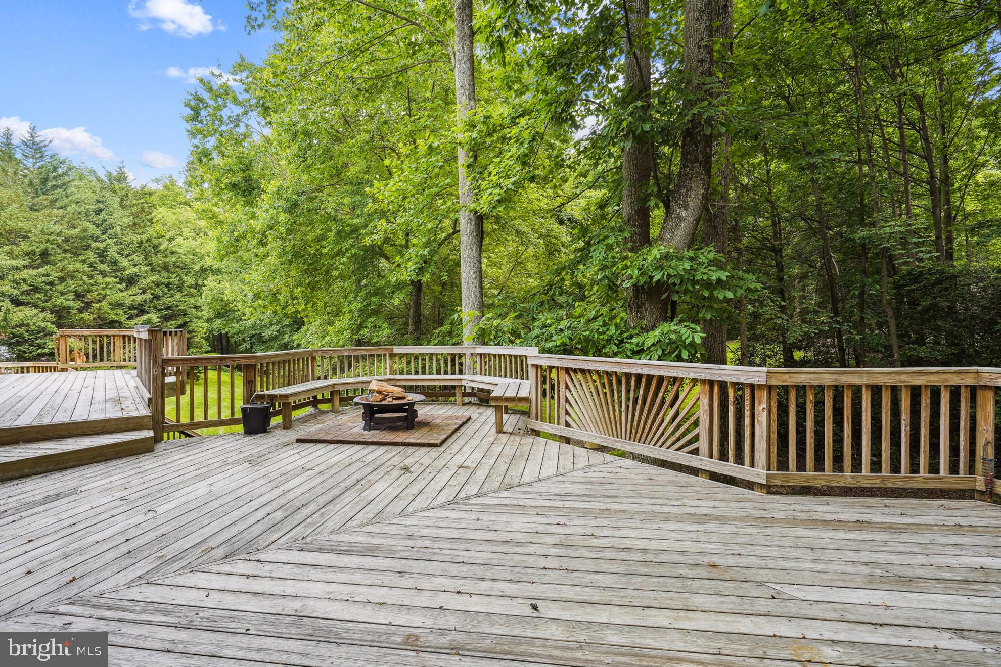 SHADETREE ESTATES - Residential