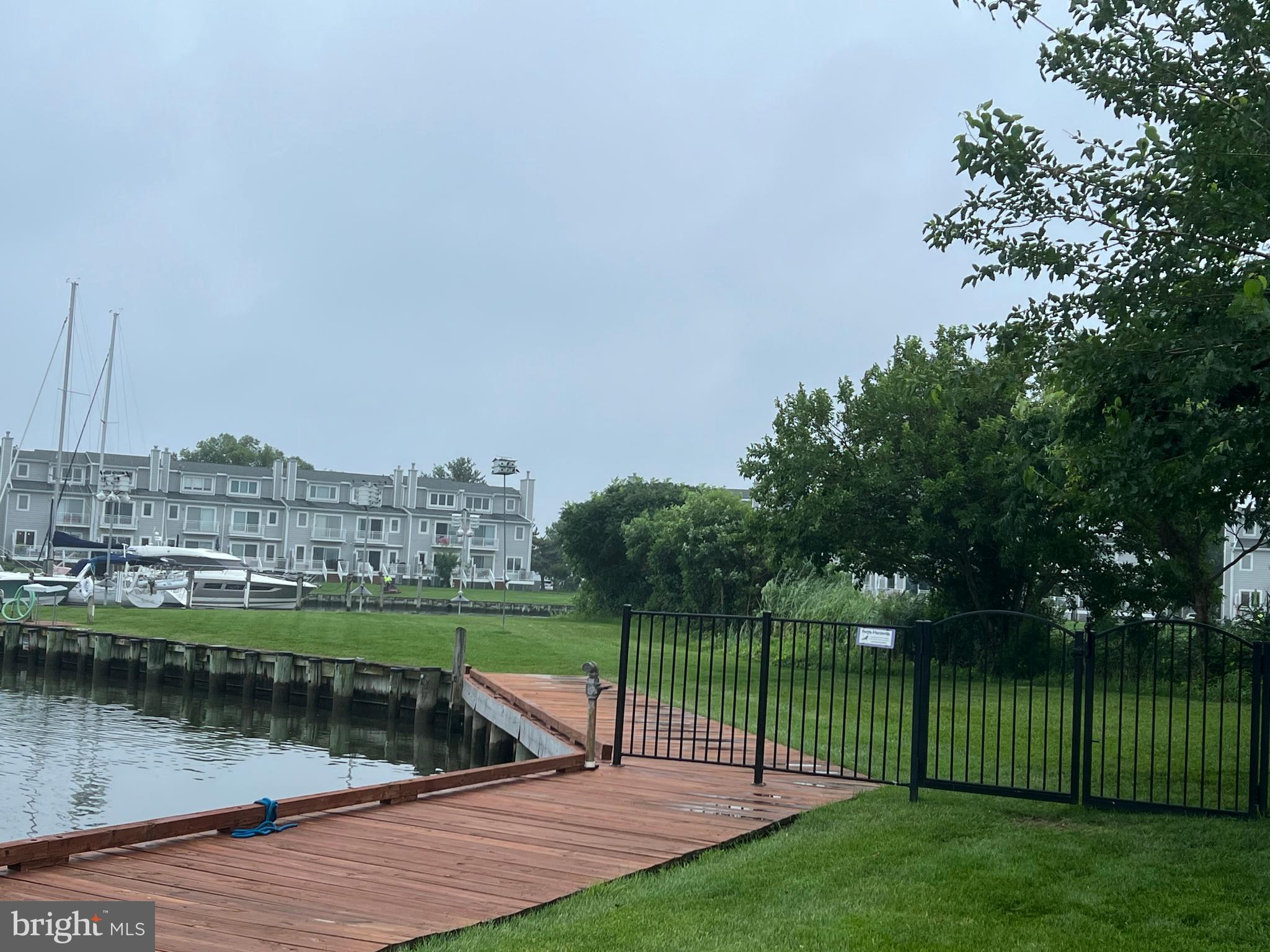 OYSTER COVE - Residential