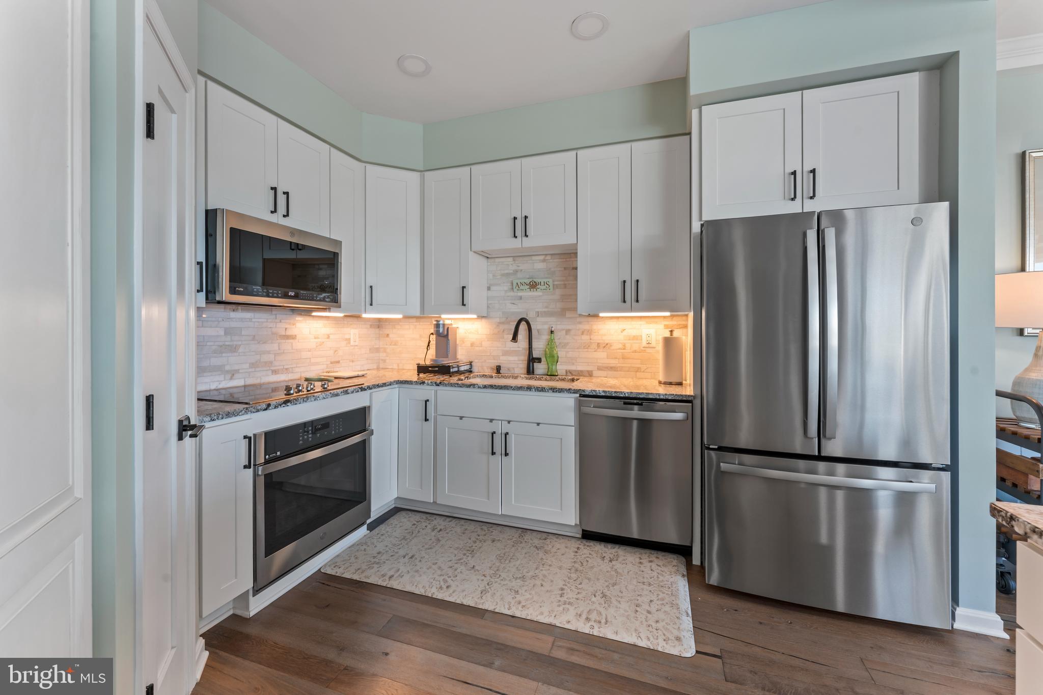 OYSTER COVE - Residential