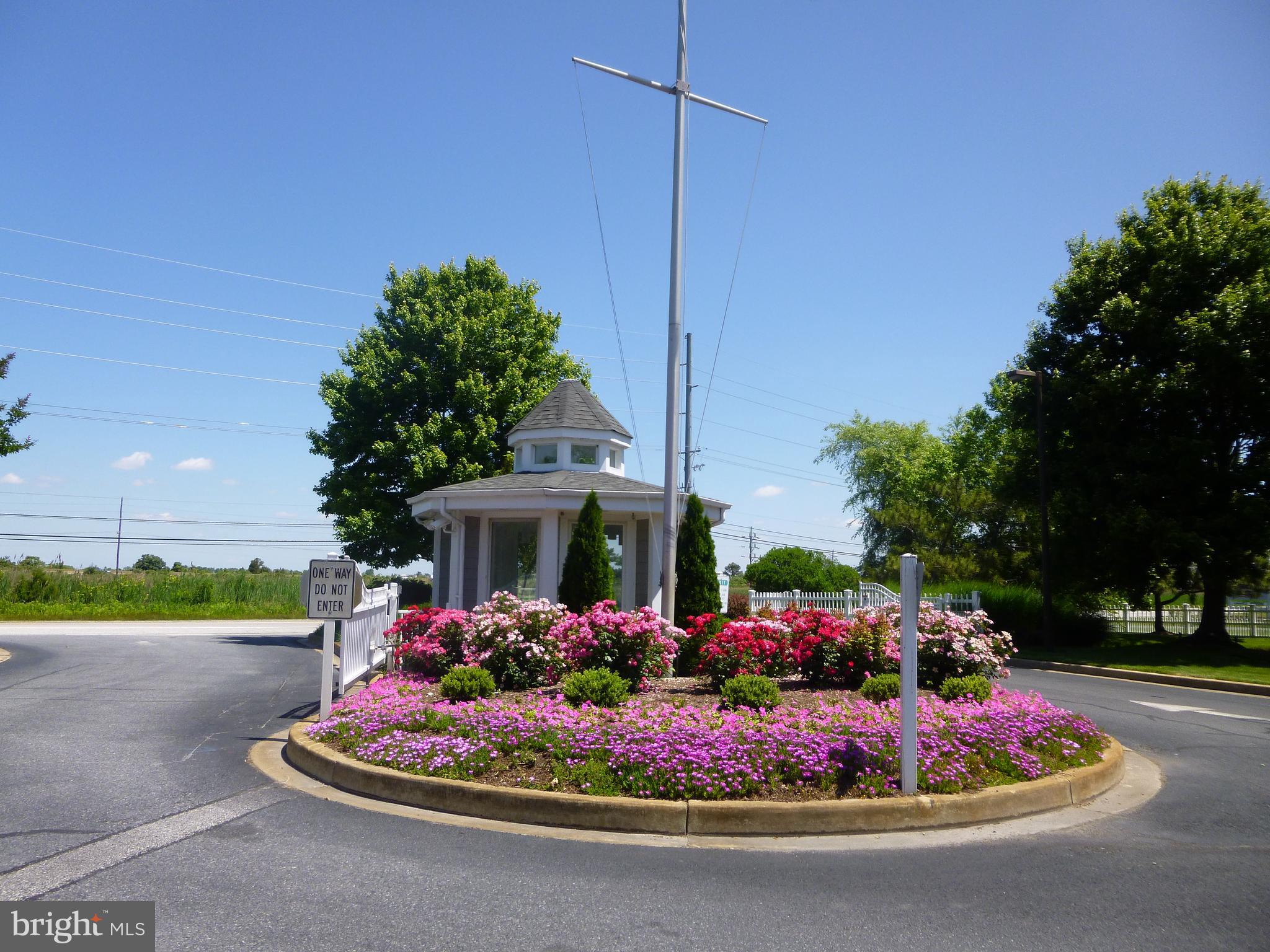 OYSTER COVE - Residential