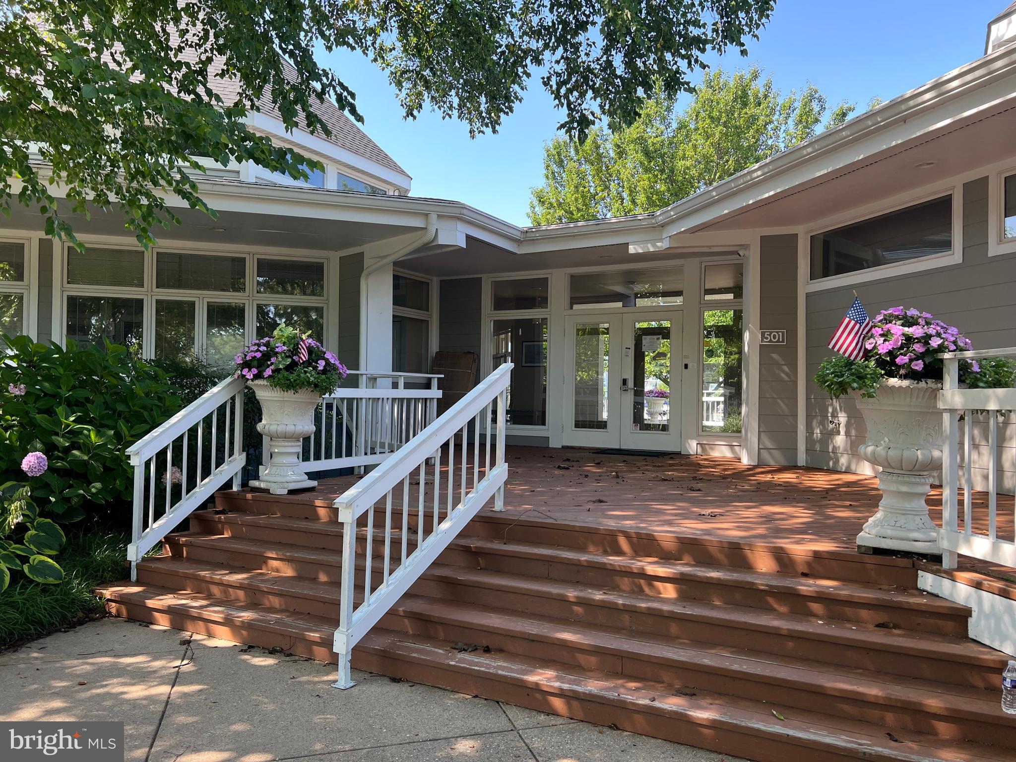 OYSTER COVE - Residential