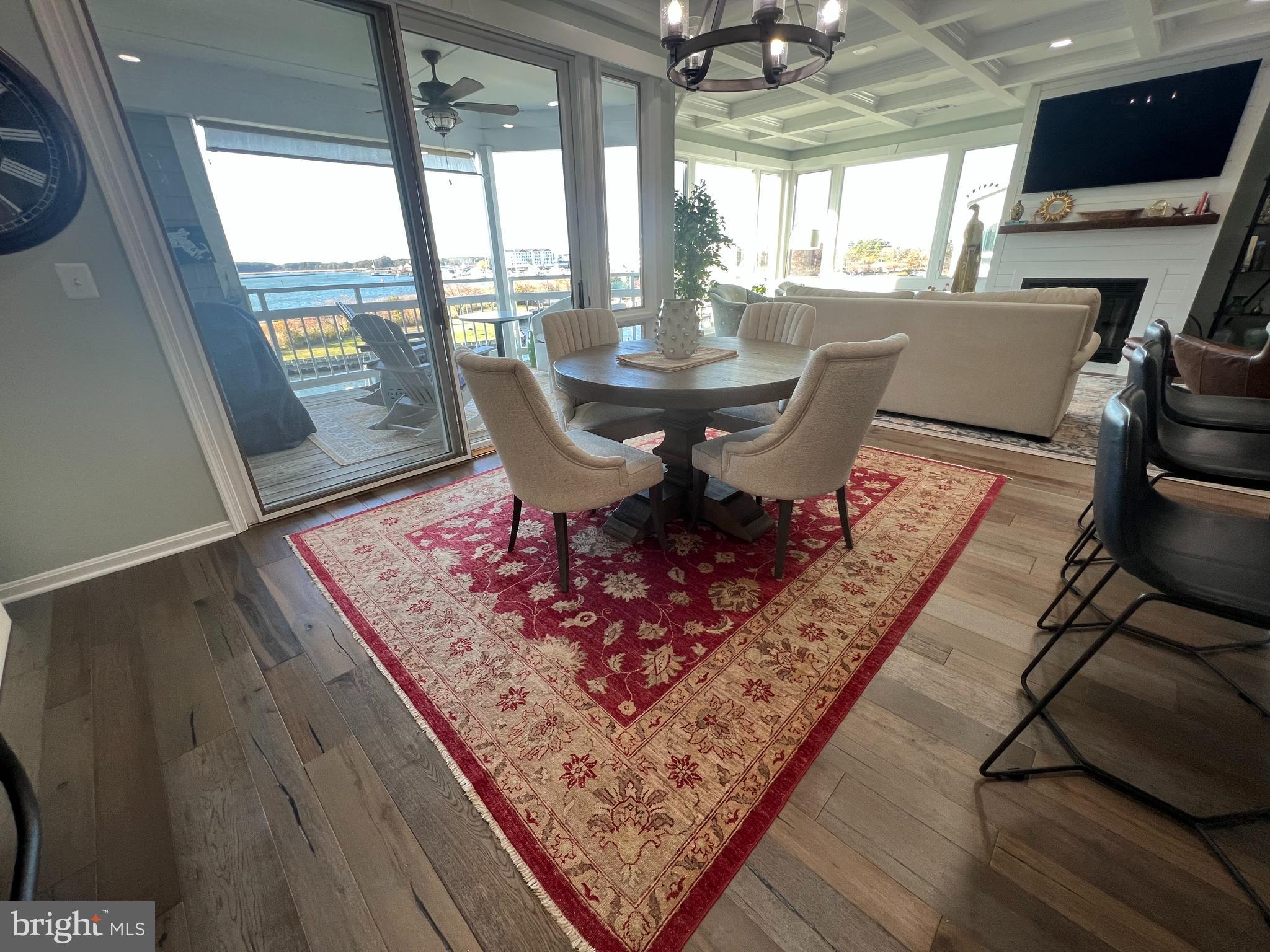 OYSTER COVE - Residential