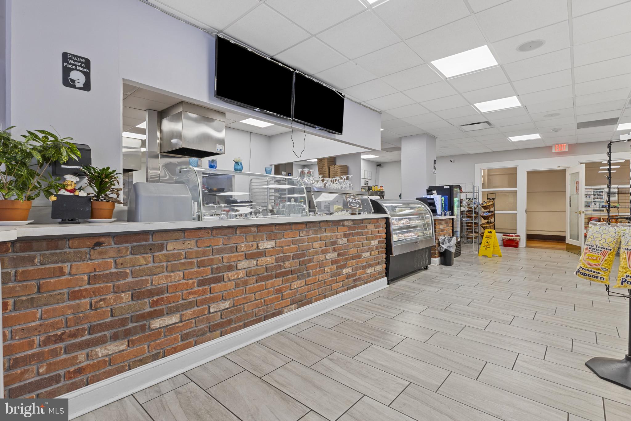 WATERGATE AT LANDMARK - Residential