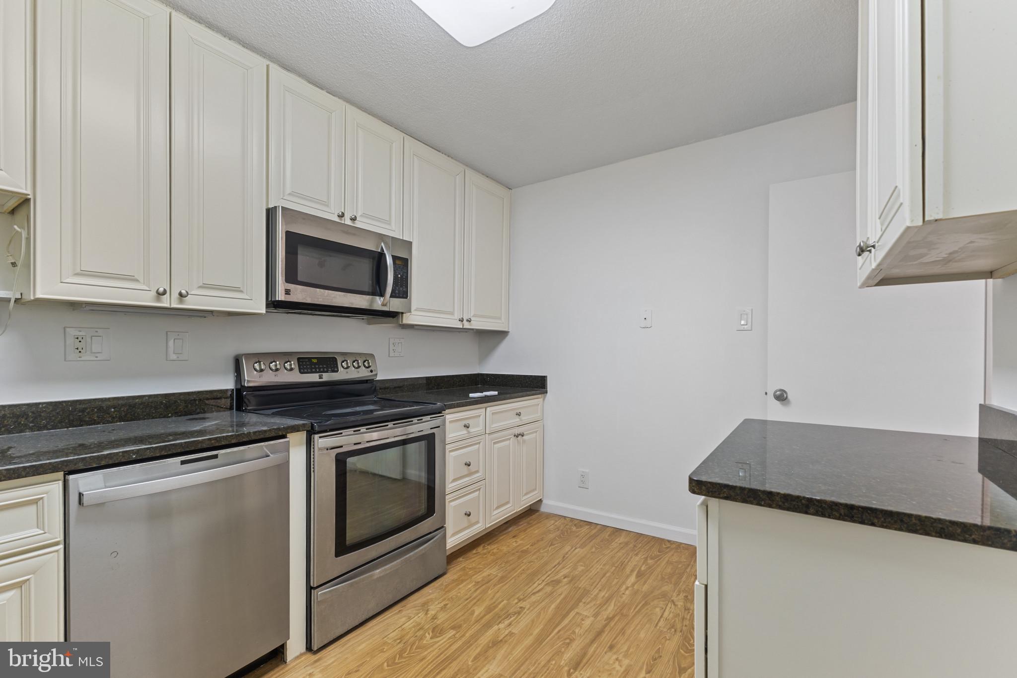 WATERGATE AT LANDMARK - Residential