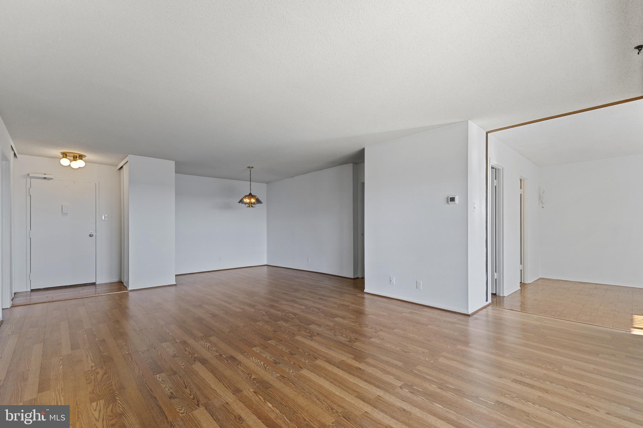 WATERGATE AT LANDMARK - Residential