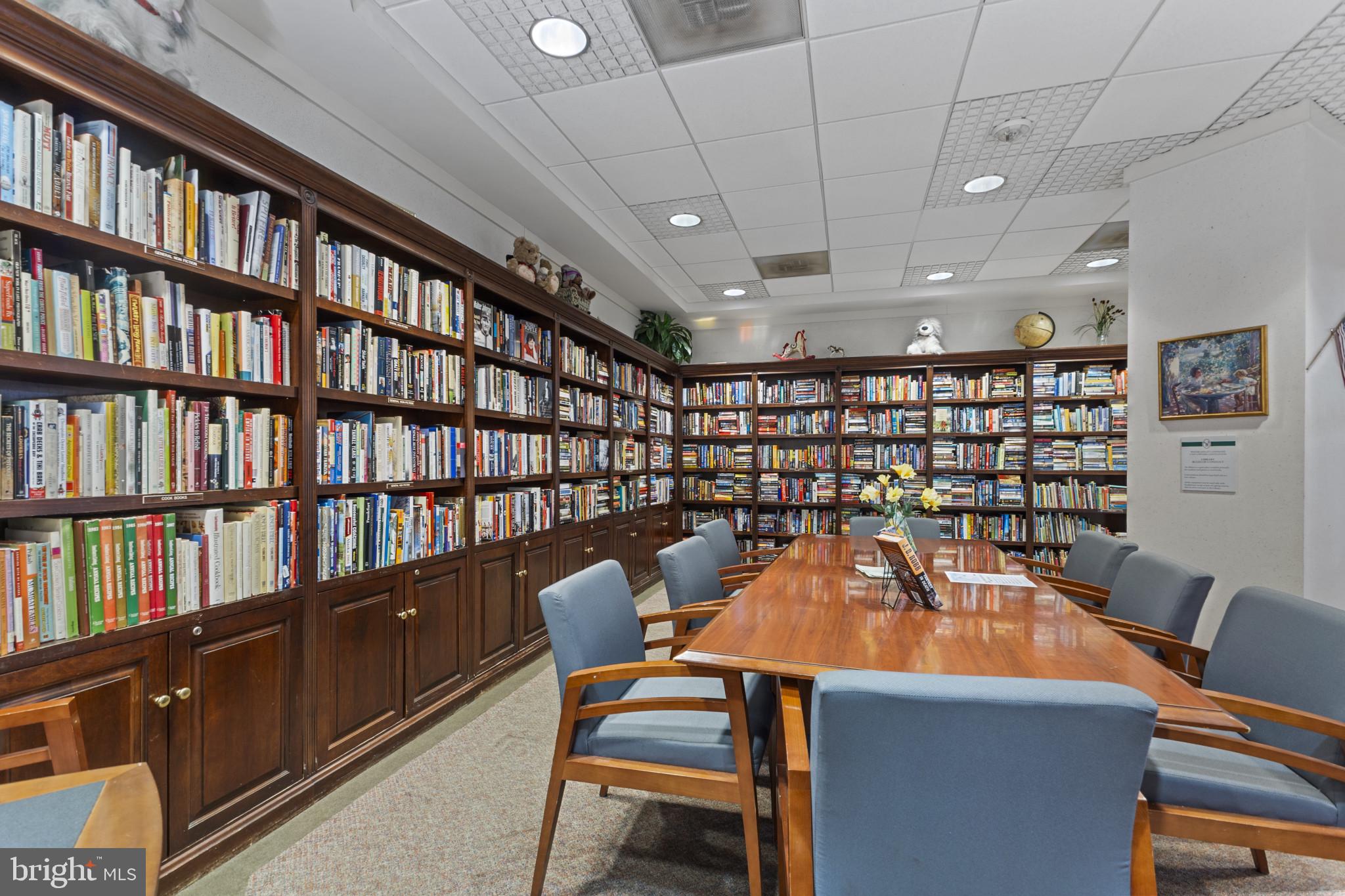 WATERGATE AT LANDMARK - Residential