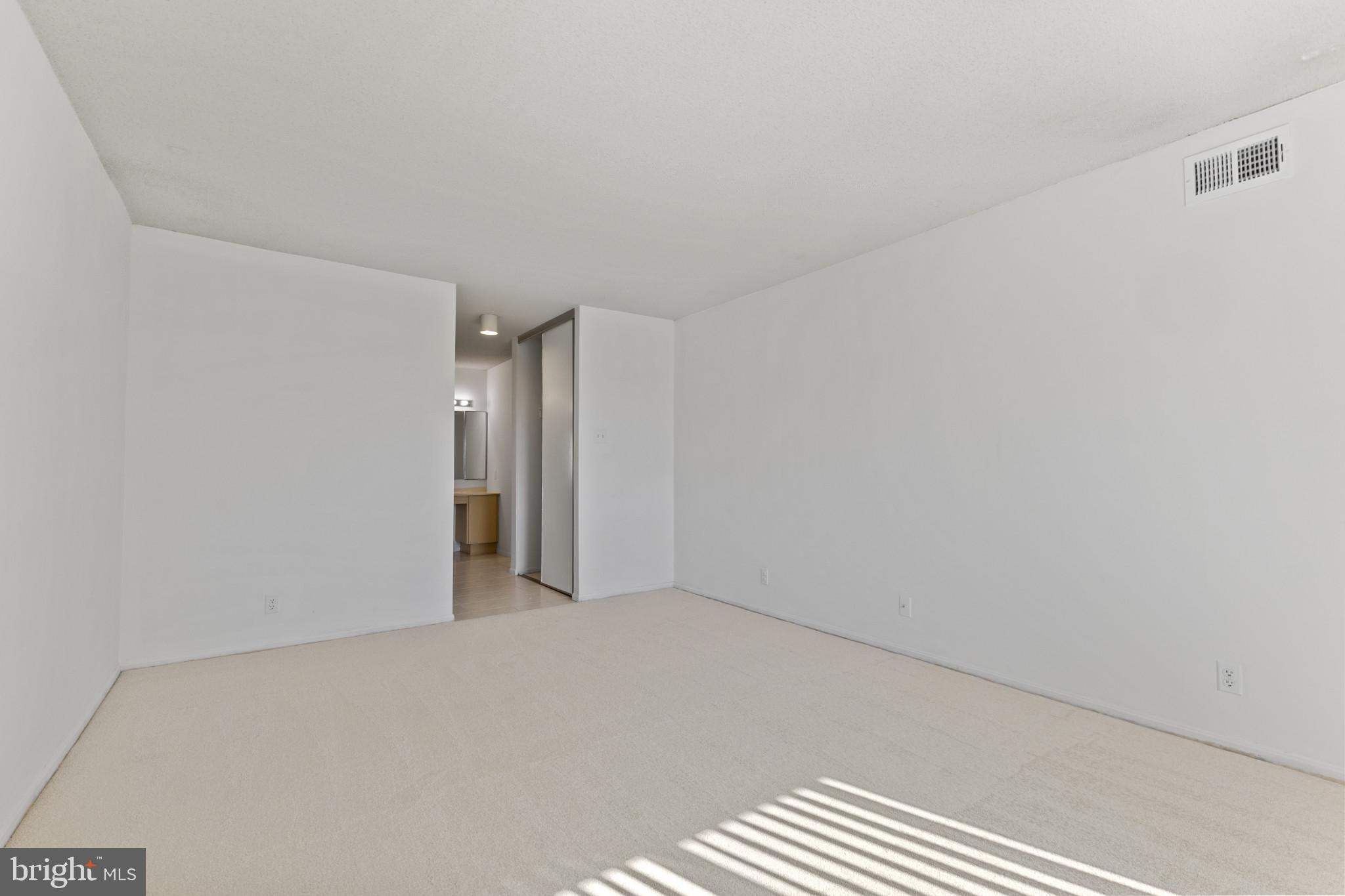 WATERGATE AT LANDMARK - Residential