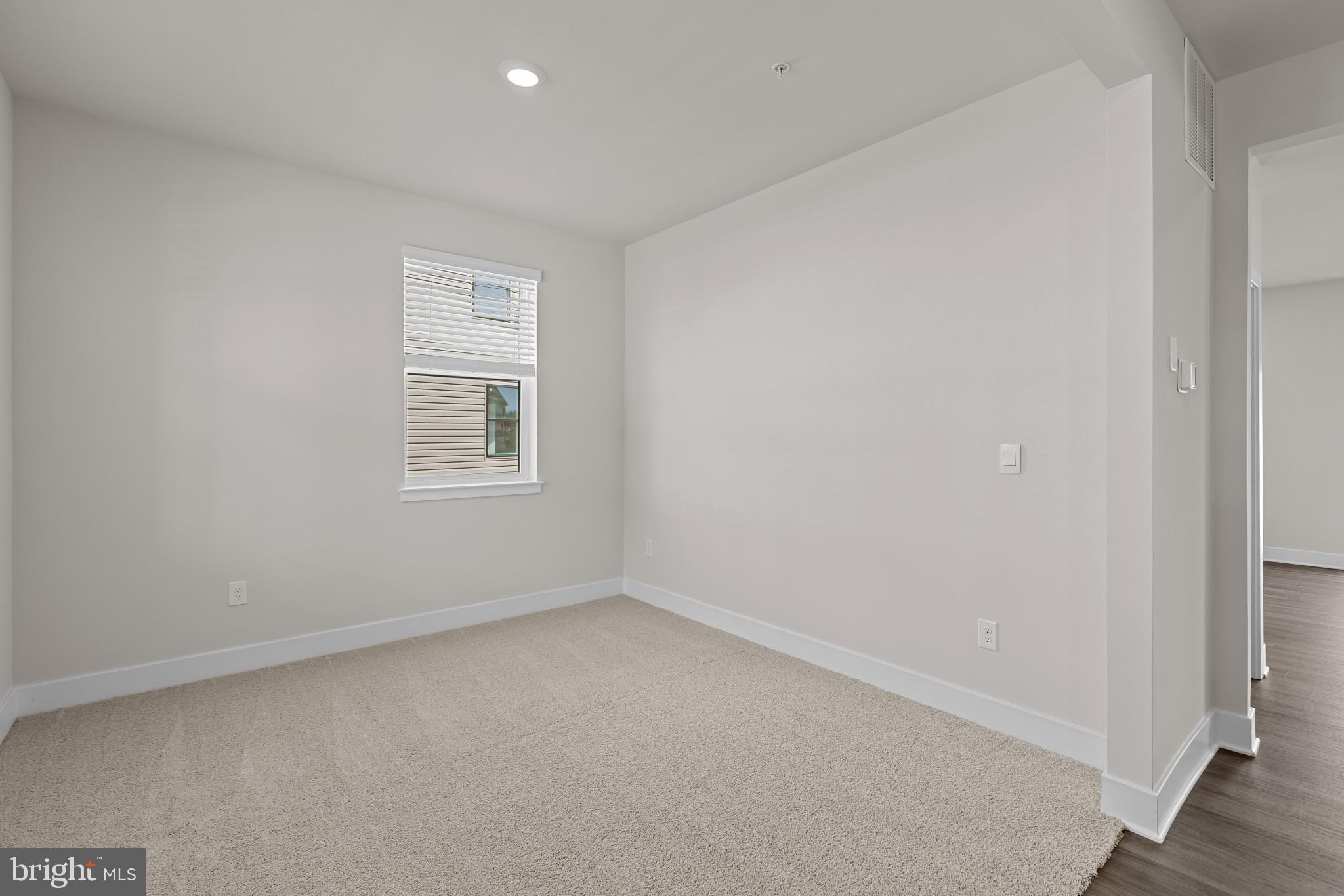5208 MANOR PARK DRIVE