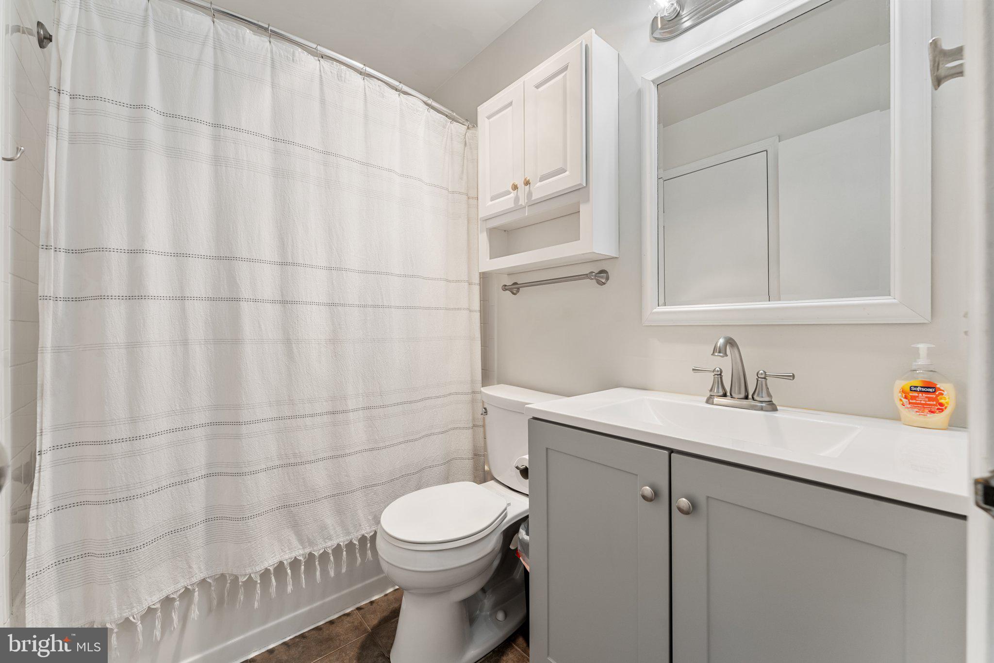 SUMMERHILL - Residential Lease