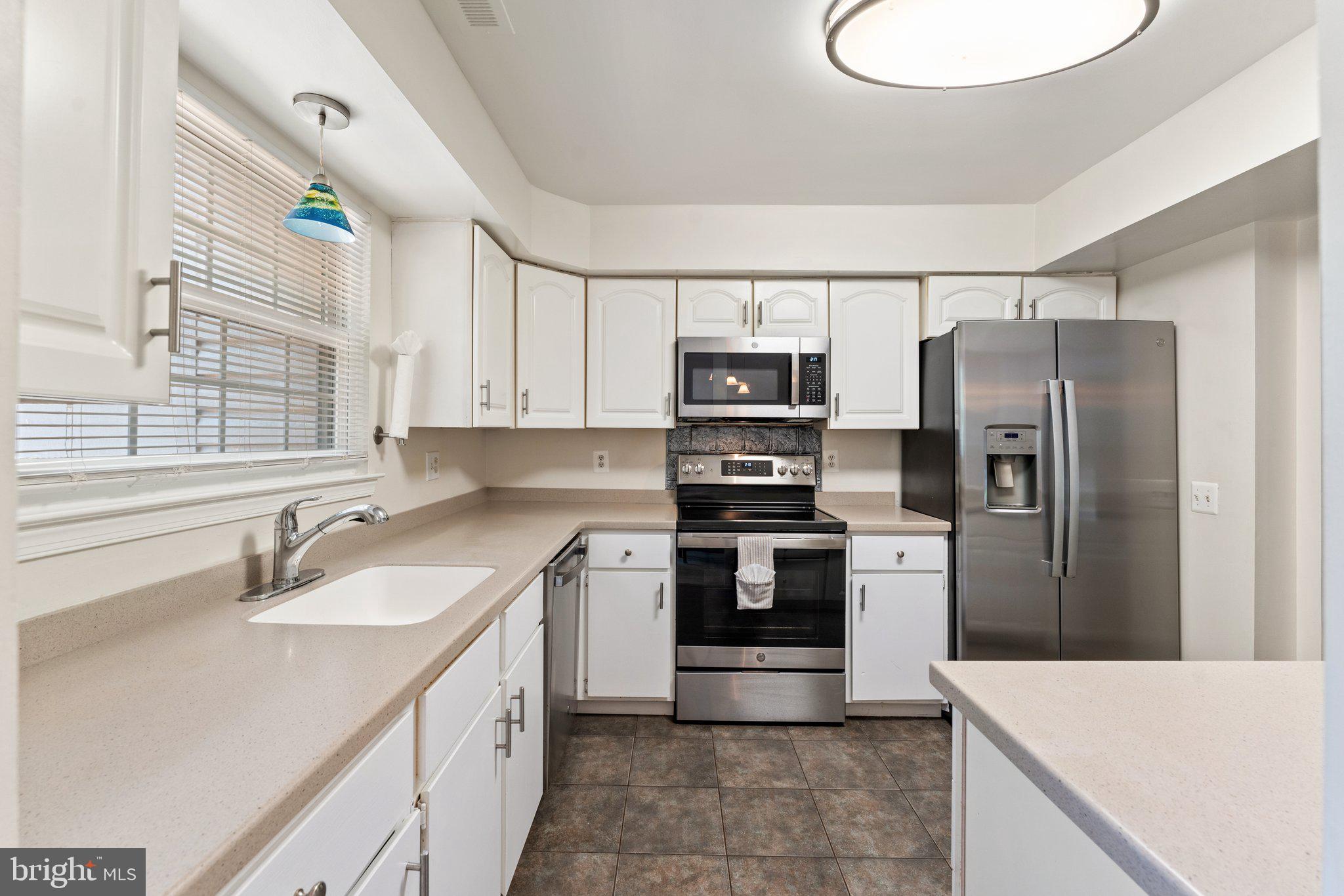 SUMMERHILL - Residential Lease