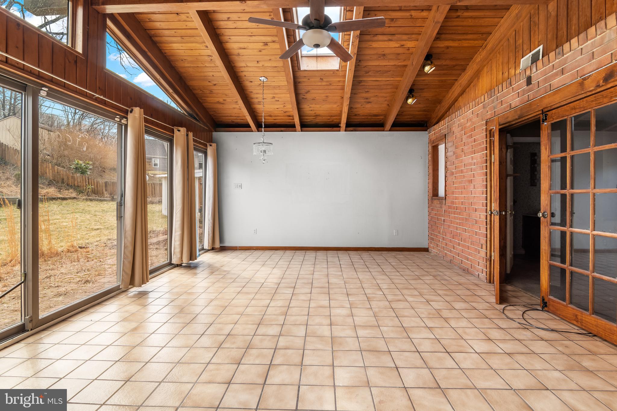 CROMWELL VALLEY - Residential