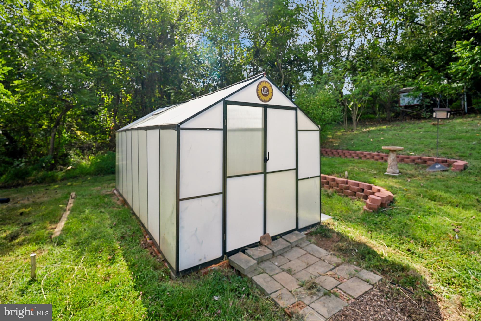 CRESCENT HILLS ESTATES - Residential