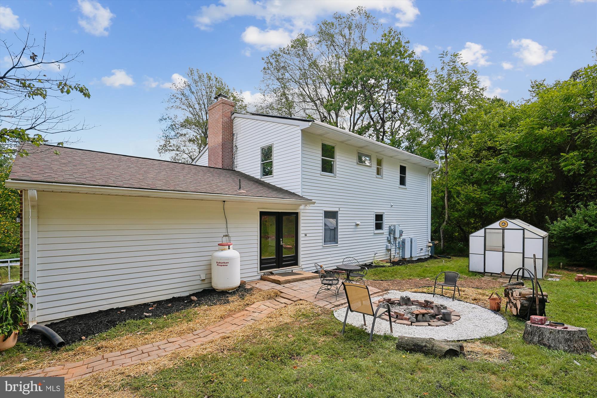 CRESCENT HILLS ESTATES - Residential