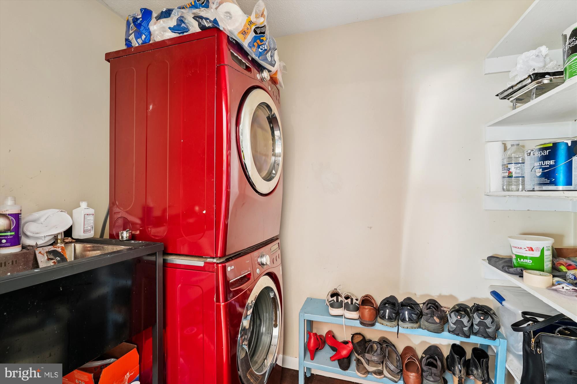 CRESCENT HILLS ESTATES - Residential