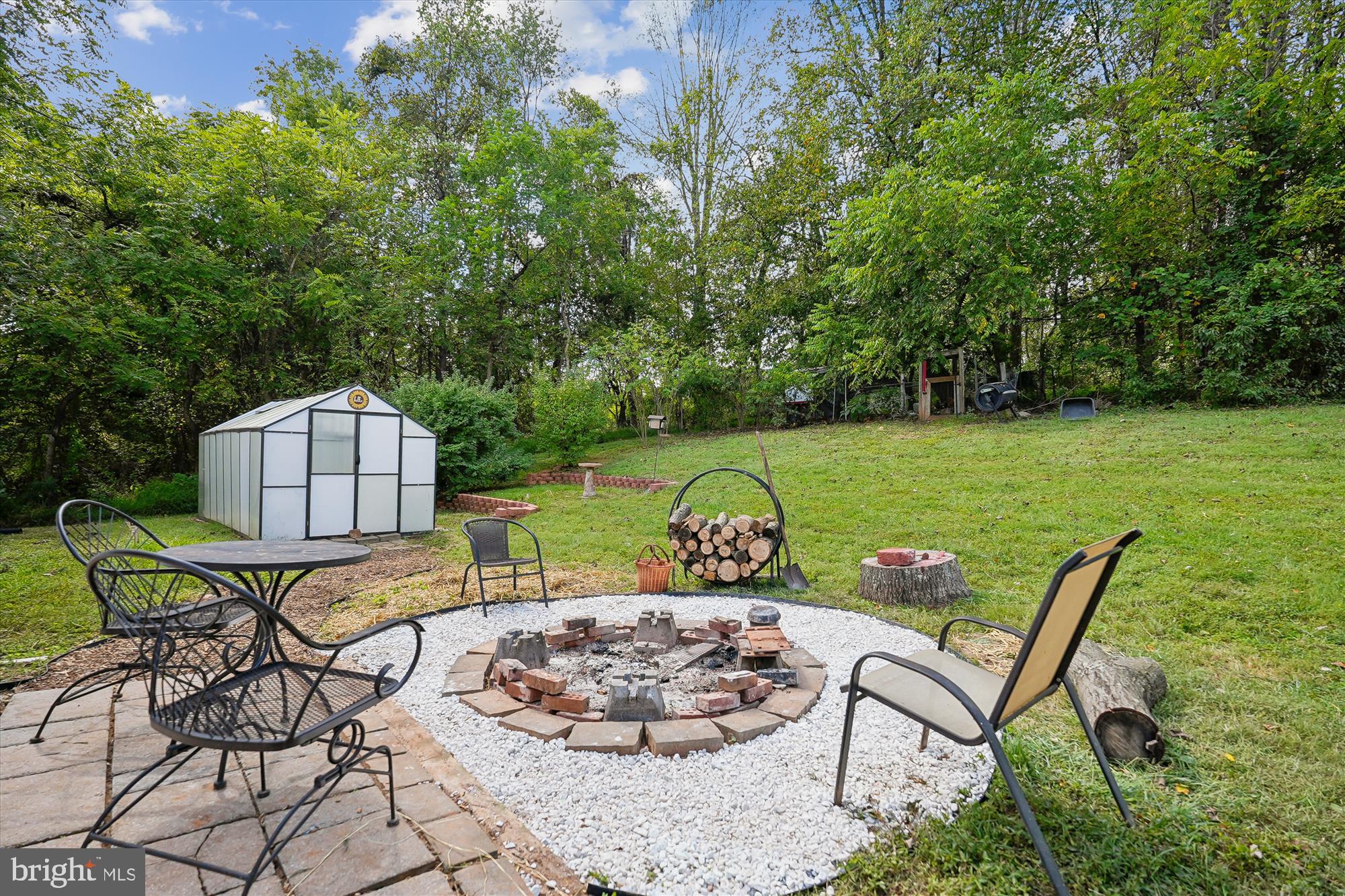 CRESCENT HILLS ESTATES - Residential